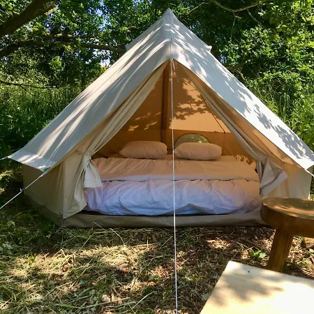 Camp Golstav - Romantic View Over The Hills. خيمة فخمة